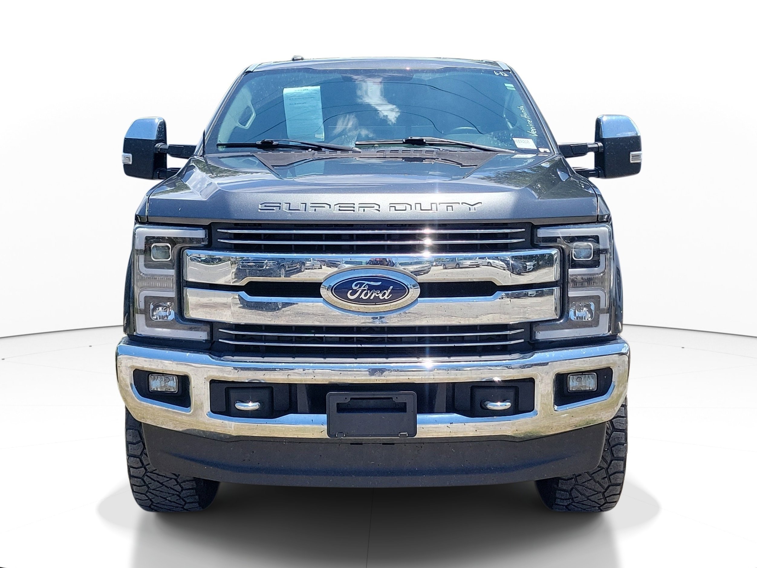 Used 2017 Magnetic Ford Lariat image 2