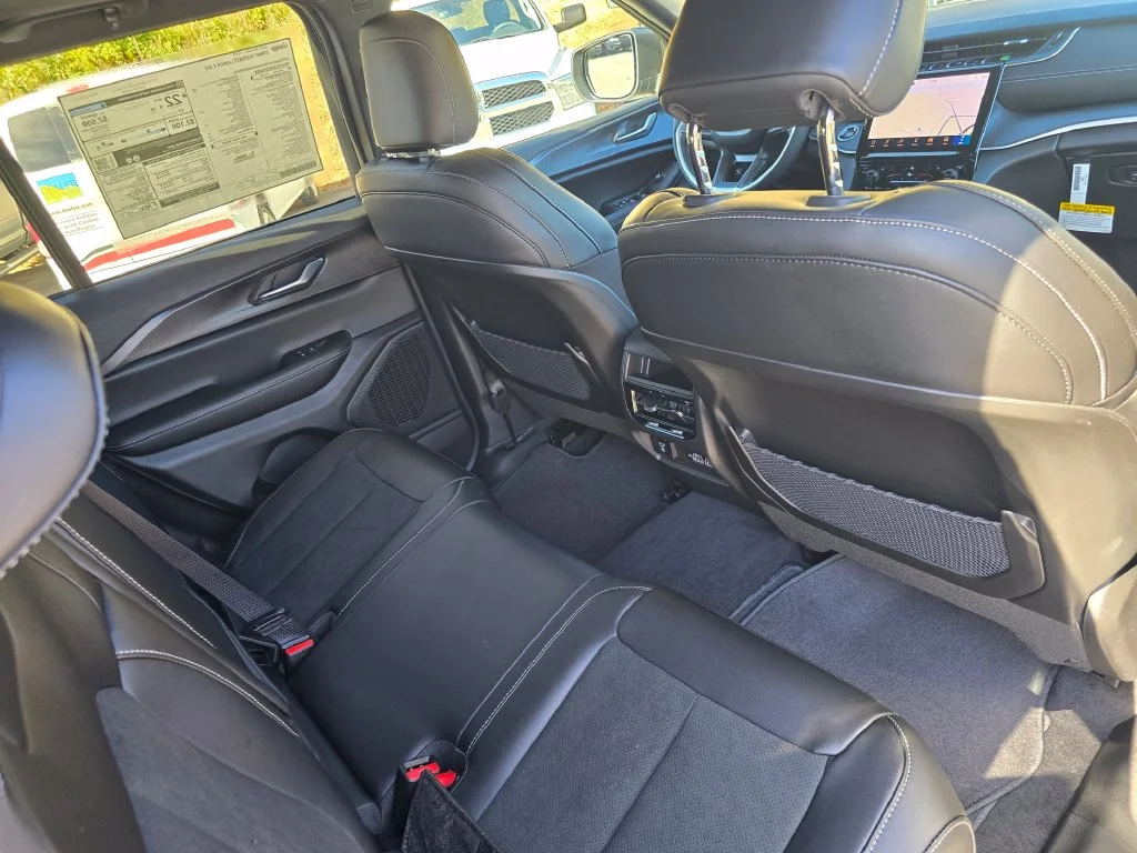 New 2027 Black Jeep Laredo X image 26