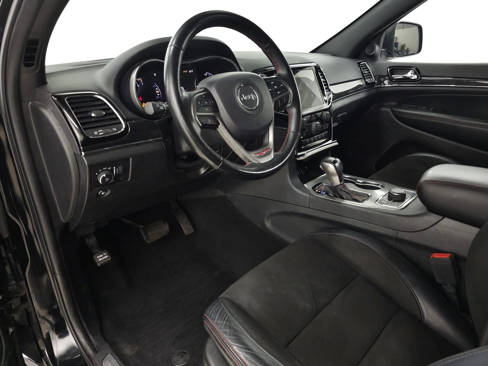 Used 2020 Black Jeep Trailhawk image 14