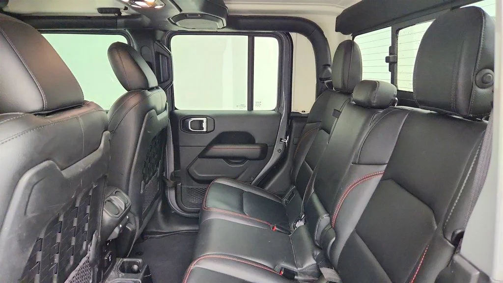 Used 2021 Sting-Gray Clearcoat Jeep Rubicon 4x4 w/ 8-Speed Auto & Freedom Top Hardtop image 20