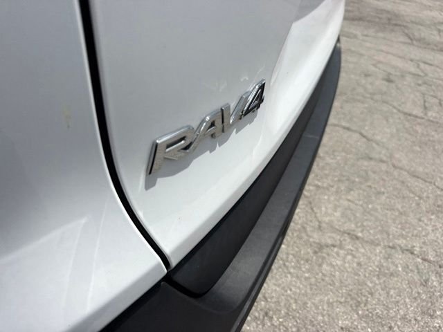 2023 Toyota RAV4 XLE - Photo 34