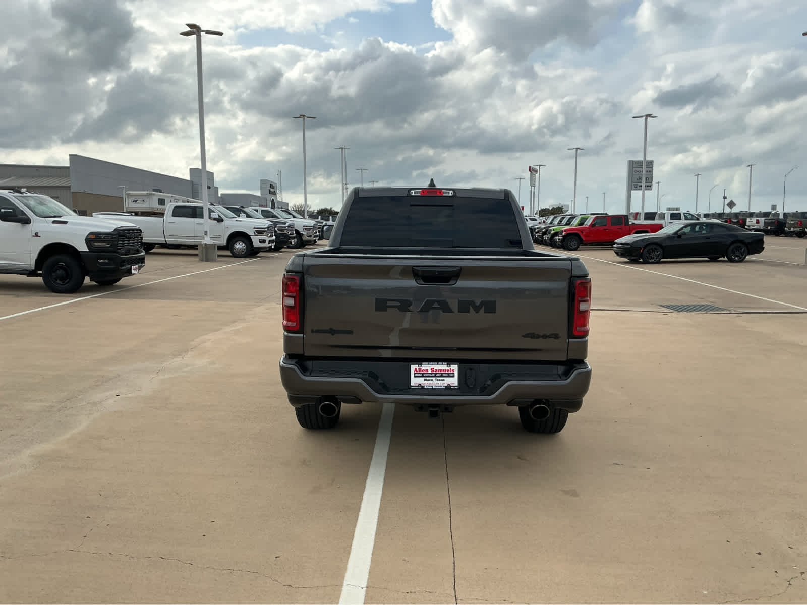 Used 2026 Granite Crystal Metallic Clearcoat Ram Lone Star image 8