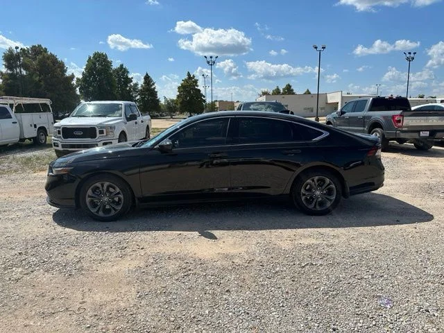 Used 2023 Black Honda EX image 5