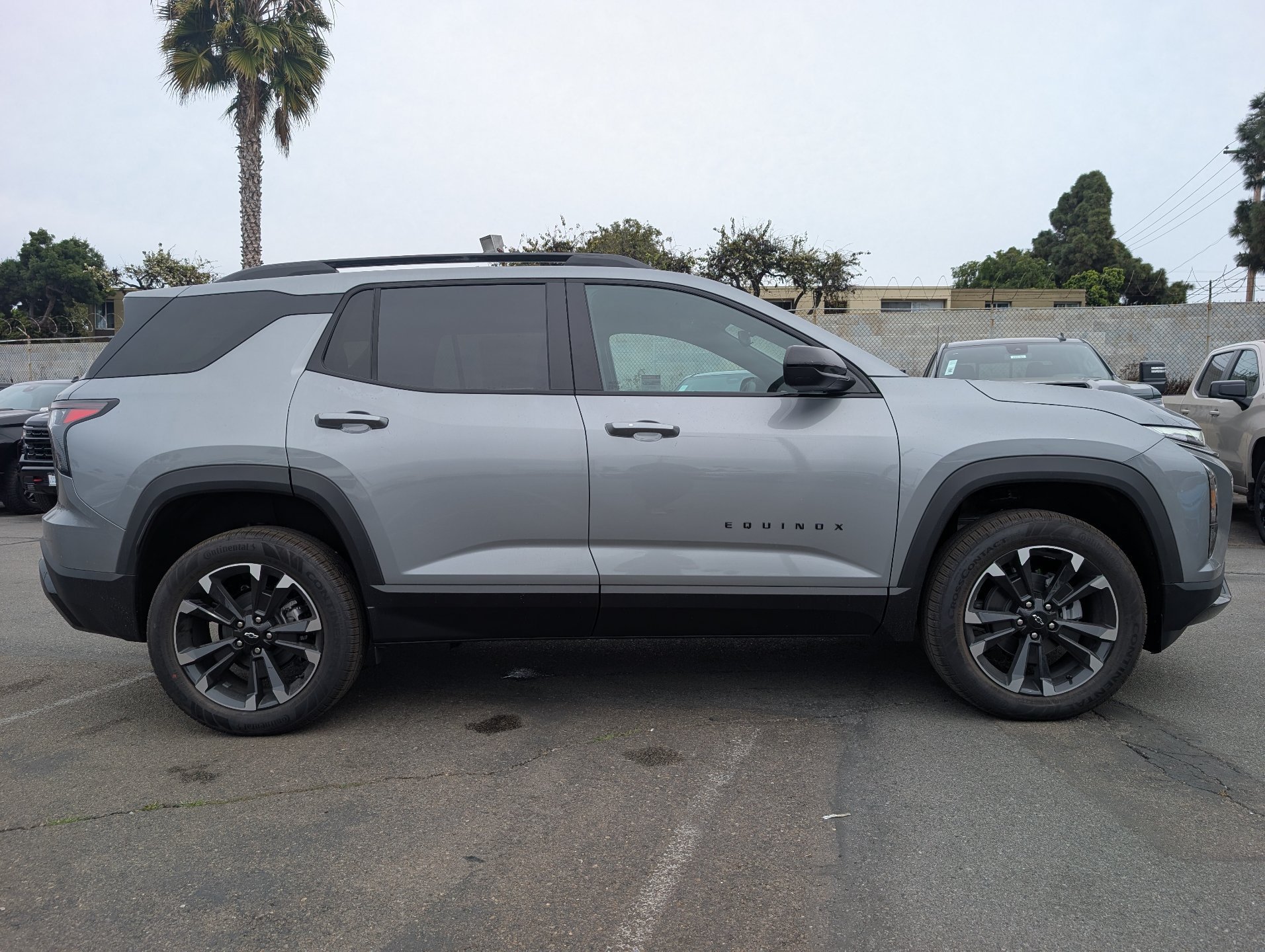 2027 Chevrolet Equinox RS - Photo 7