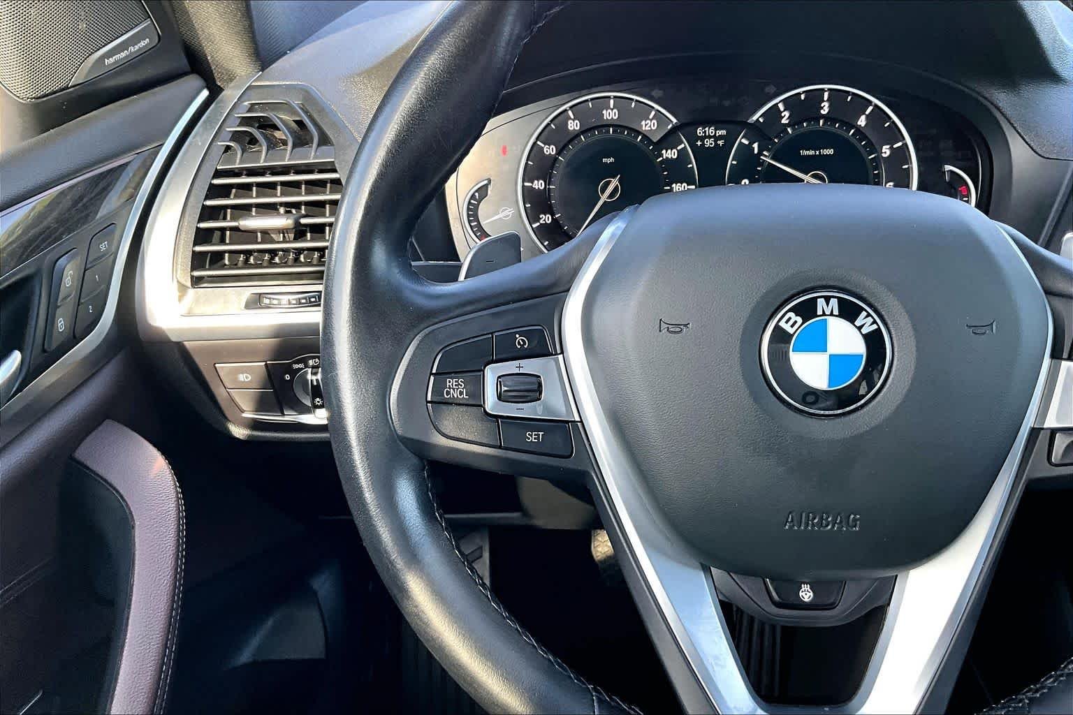 Used 2018 Alpine White BMW xDrive30i image 23