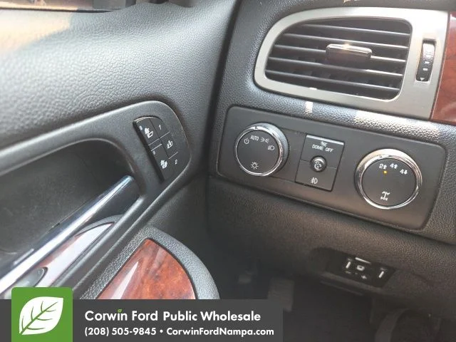 Used 2009 Black Chevrolet LTZ image 17