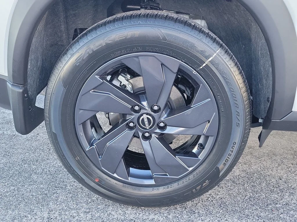 New 2026 White Nissan SV image 8