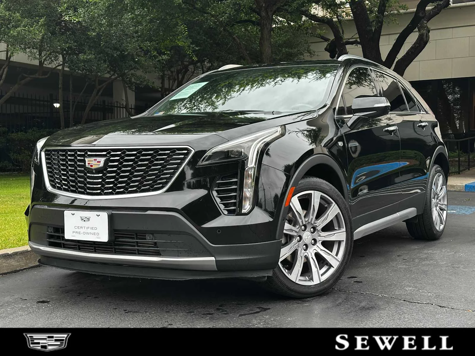 2022 Cadillac XT4 Premium Luxury's photo