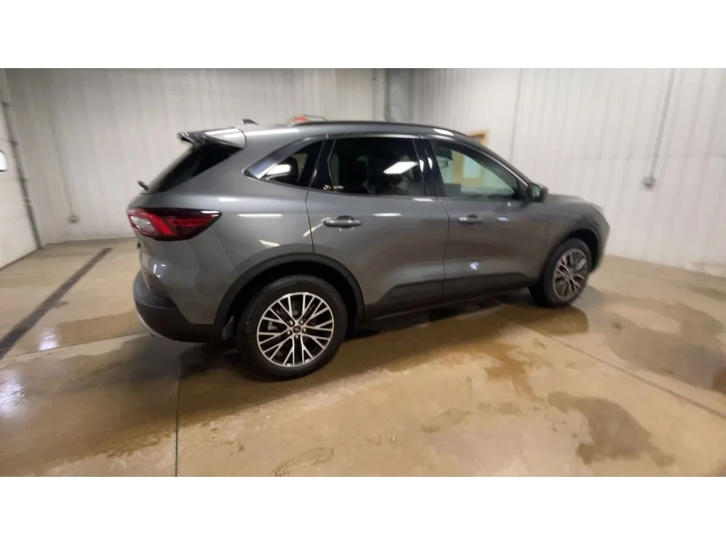 2023 Ford Escape PHEV - Photo 8