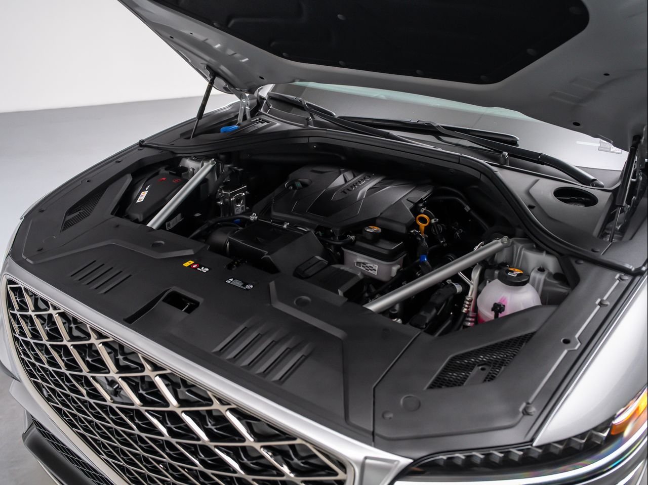 New 2026 Savile Silver Genesis 2.5T SPORT PRESTIGE image 11