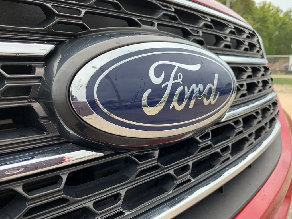 Used 2023 Red Ford XLT image 41