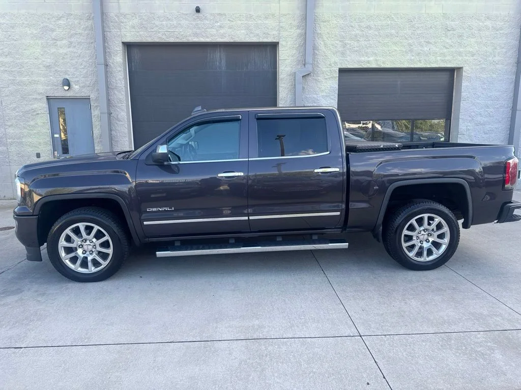 Used 2016 Silver GMC Denali image 4