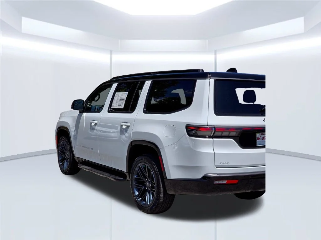 New 2026 White Jeep  image 41