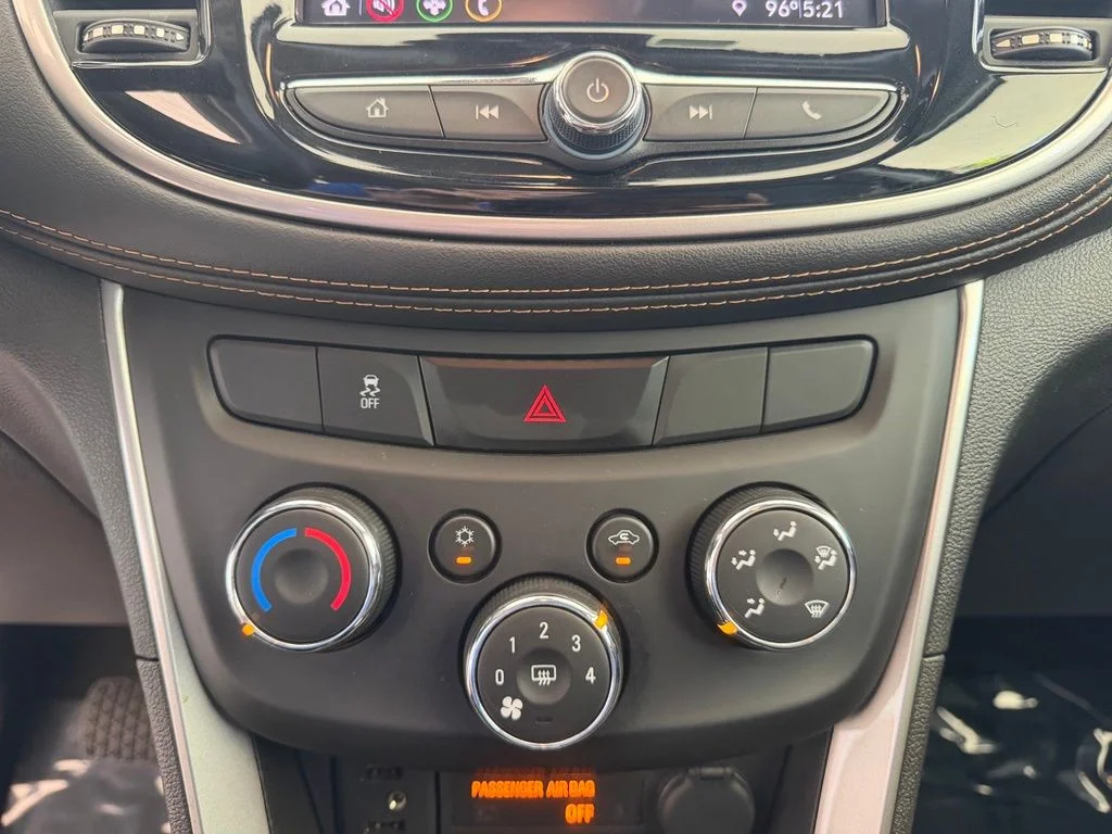 Used 2020 Black Chevrolet LS image 41