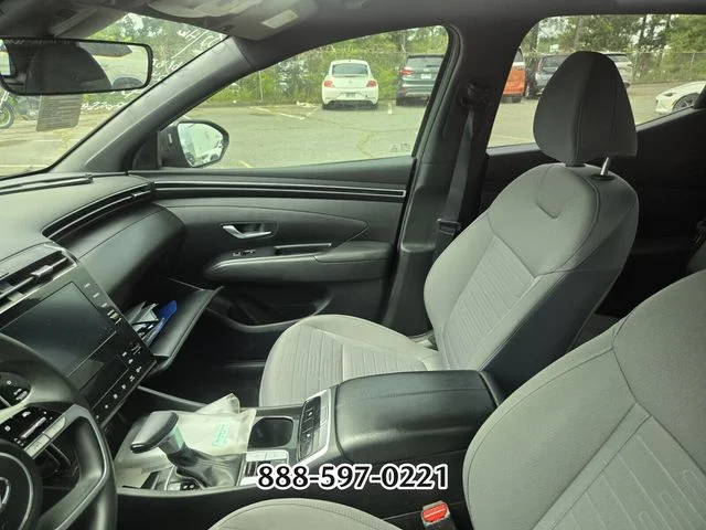 Used 2024 Gray HYUNDAI SEL image 2