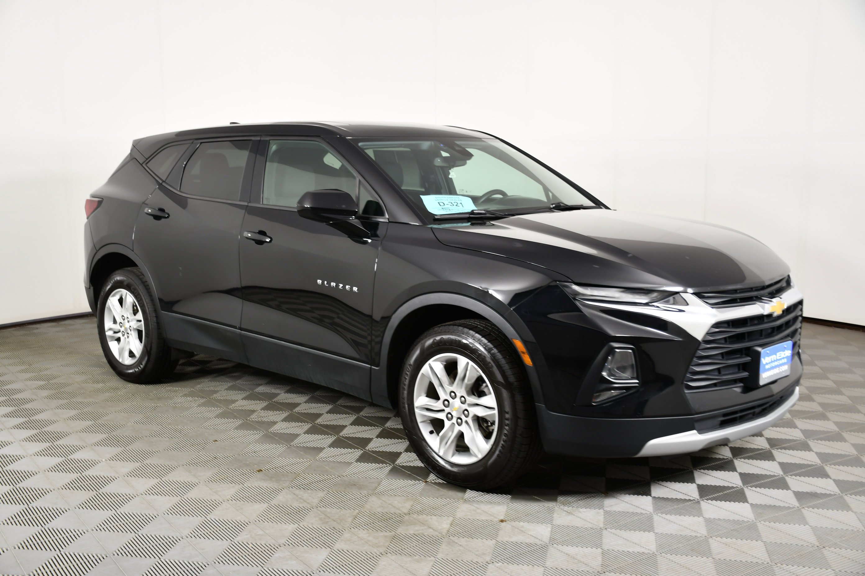 Used 2021 Black Chevrolet LT image 4