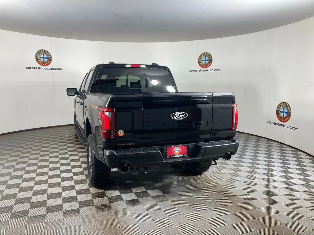 New 2025 Agate Black Metallic Ford Tremor® image 21