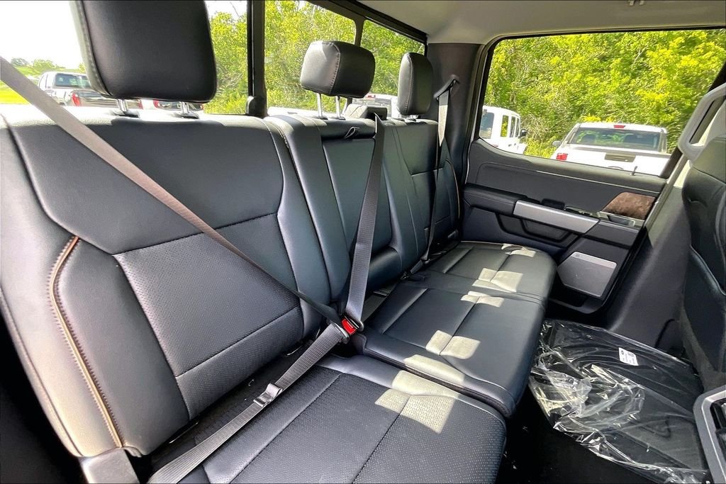 New 2026 Ford Super Duty F-250 Lariat 4D Crew Cab