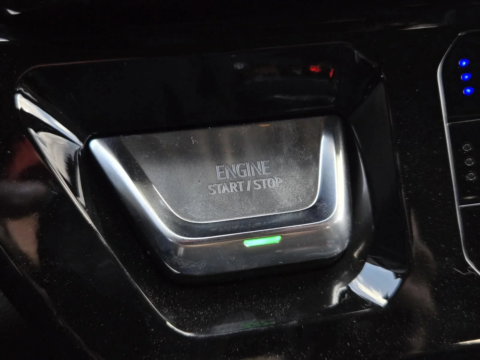 2026 GMC Sierra 1500 AT4X - Photo 17