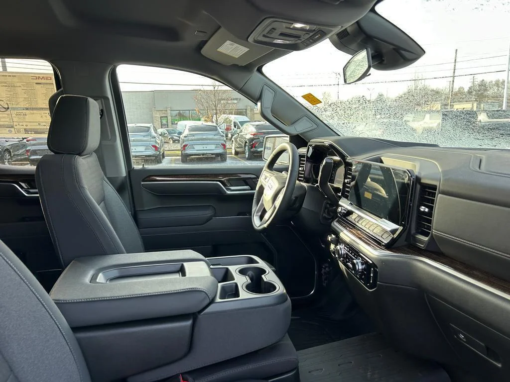 2026 GMC Sierra 1500 SLE - Photo 19