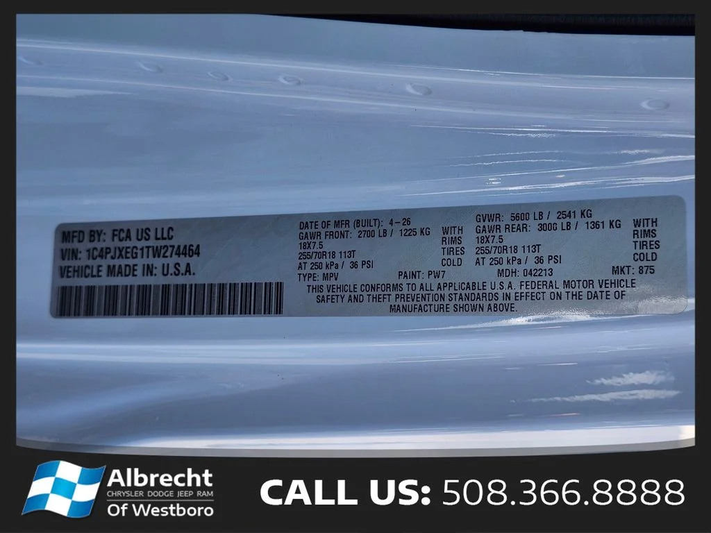 New 2026 Bright White Clear-Coat Exterior Paint Jeep Sahara image 32
