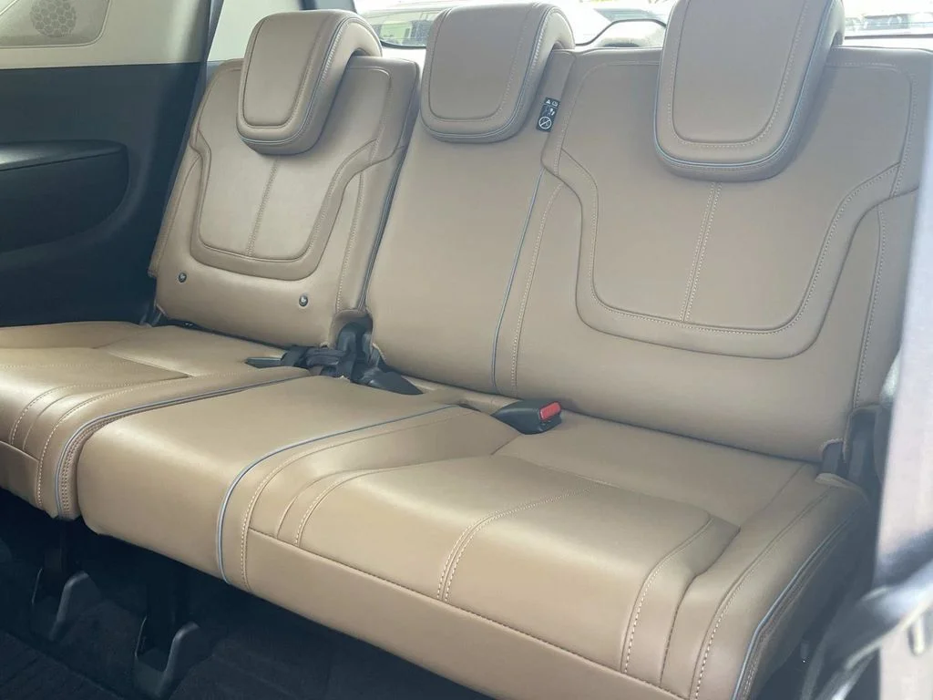 Used 2025 White INFINITI SENSORY image 11
