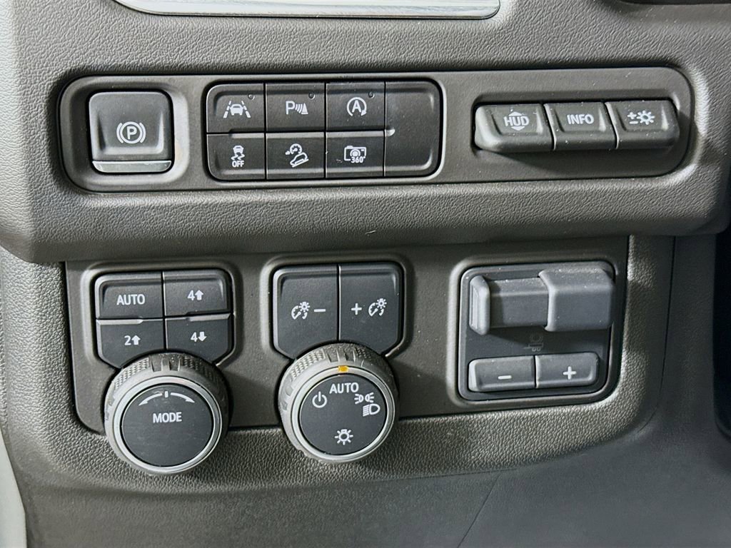 Used 2024 Sterling Gray Metallic Chevrolet Premier image 10
