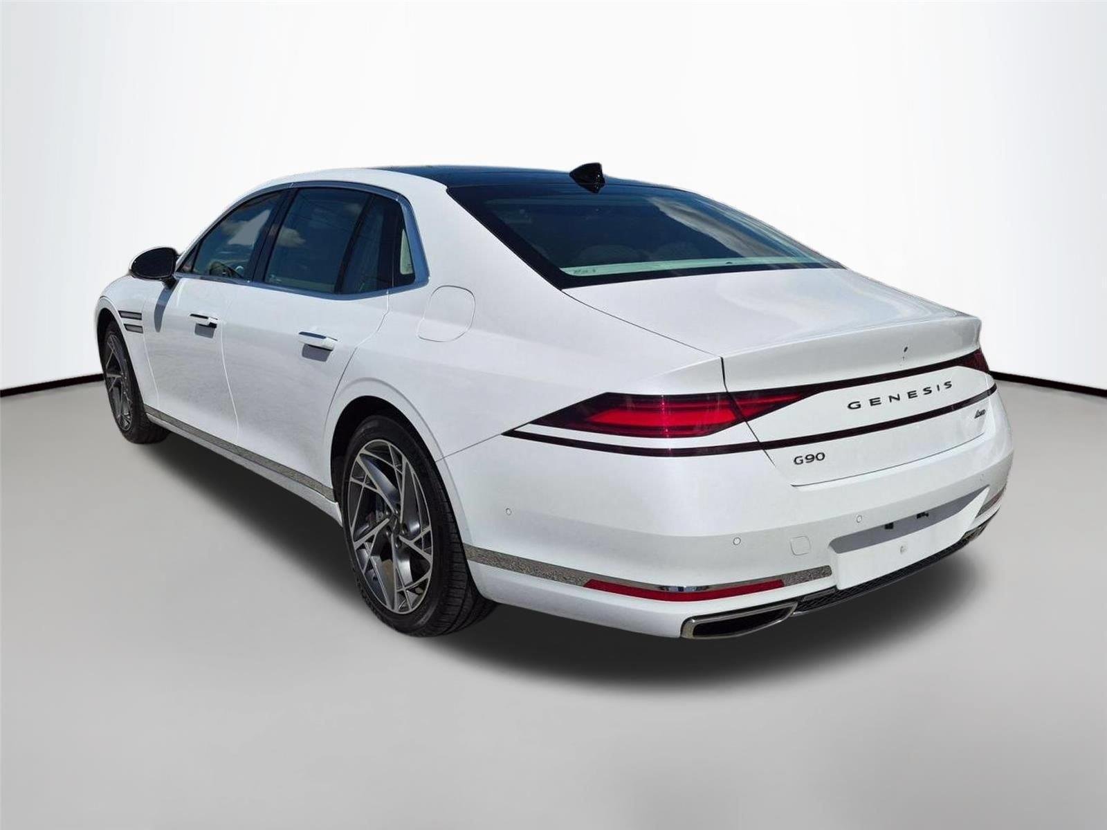 Used 2025 Uyuni White Genesis 3.5T image 7