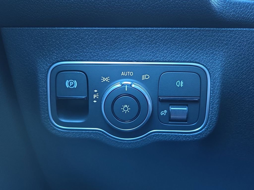 2026 Mercedes-Benz GLB GLB 250 - Photo 25