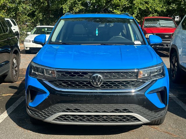 Certified Used 2024 Blue Volkswagen 1.5T SE image 2