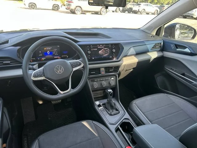 Used 2022 Gray Volkswagen SE image 14