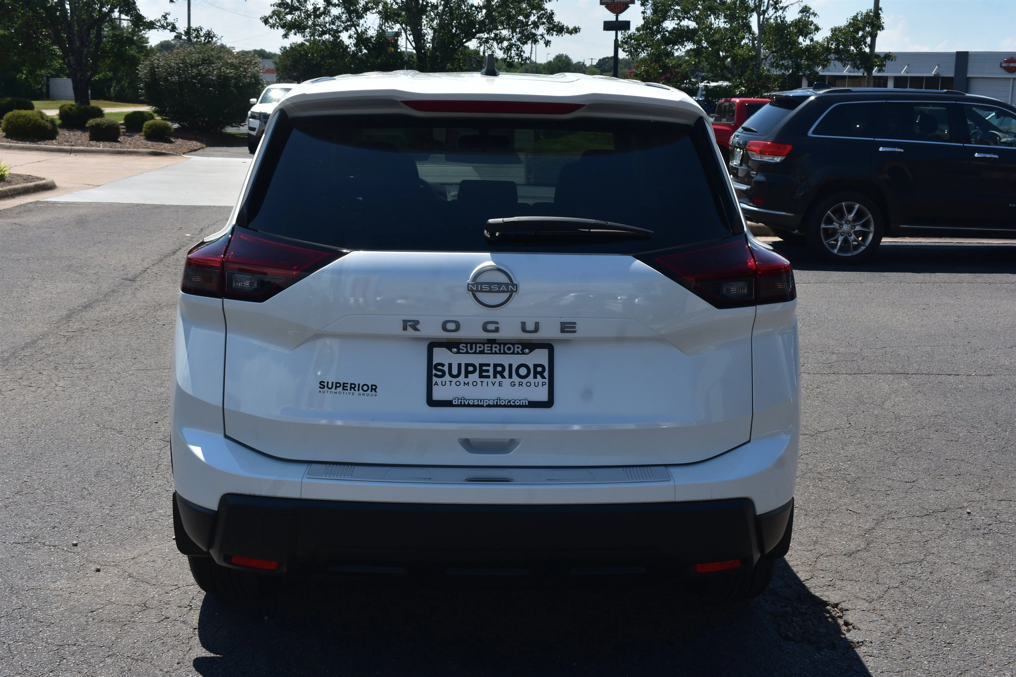 New 2026 Everest White Pearl Tricoat Nissan SV image 6