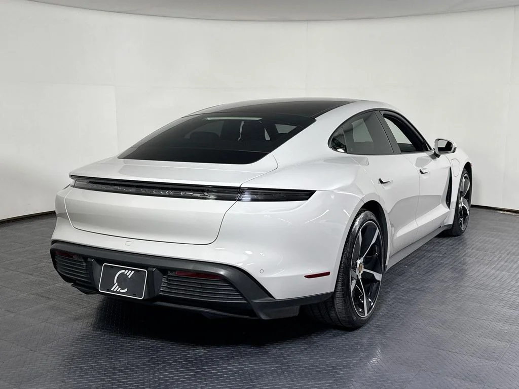 Used 2021 Chalk Porsche 4S w/ Performance Battery Plus image 7