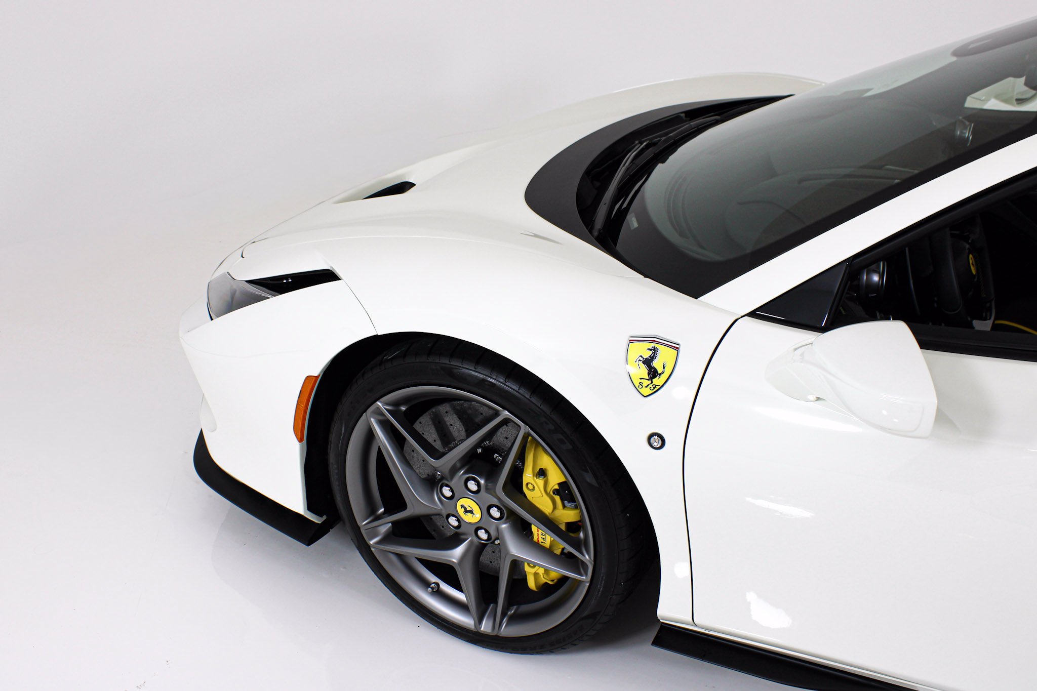 Used 2022 White Ferrari  image 7