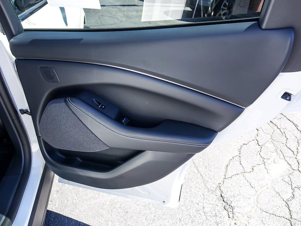 Used 2026 White Metallic Ford Premium image 31