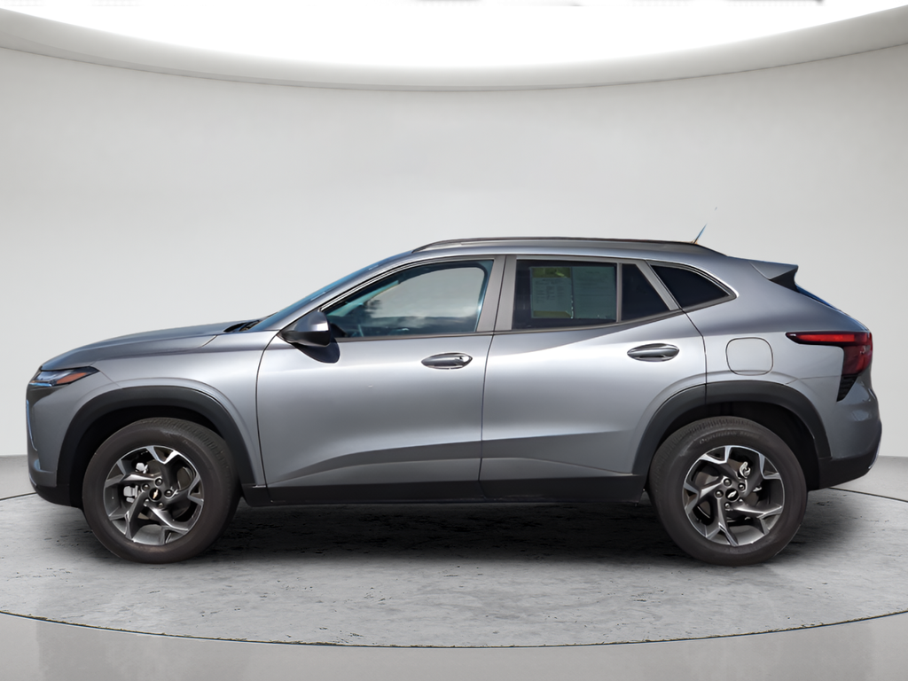 Used 2025 Gray Chevrolet LT image 8
