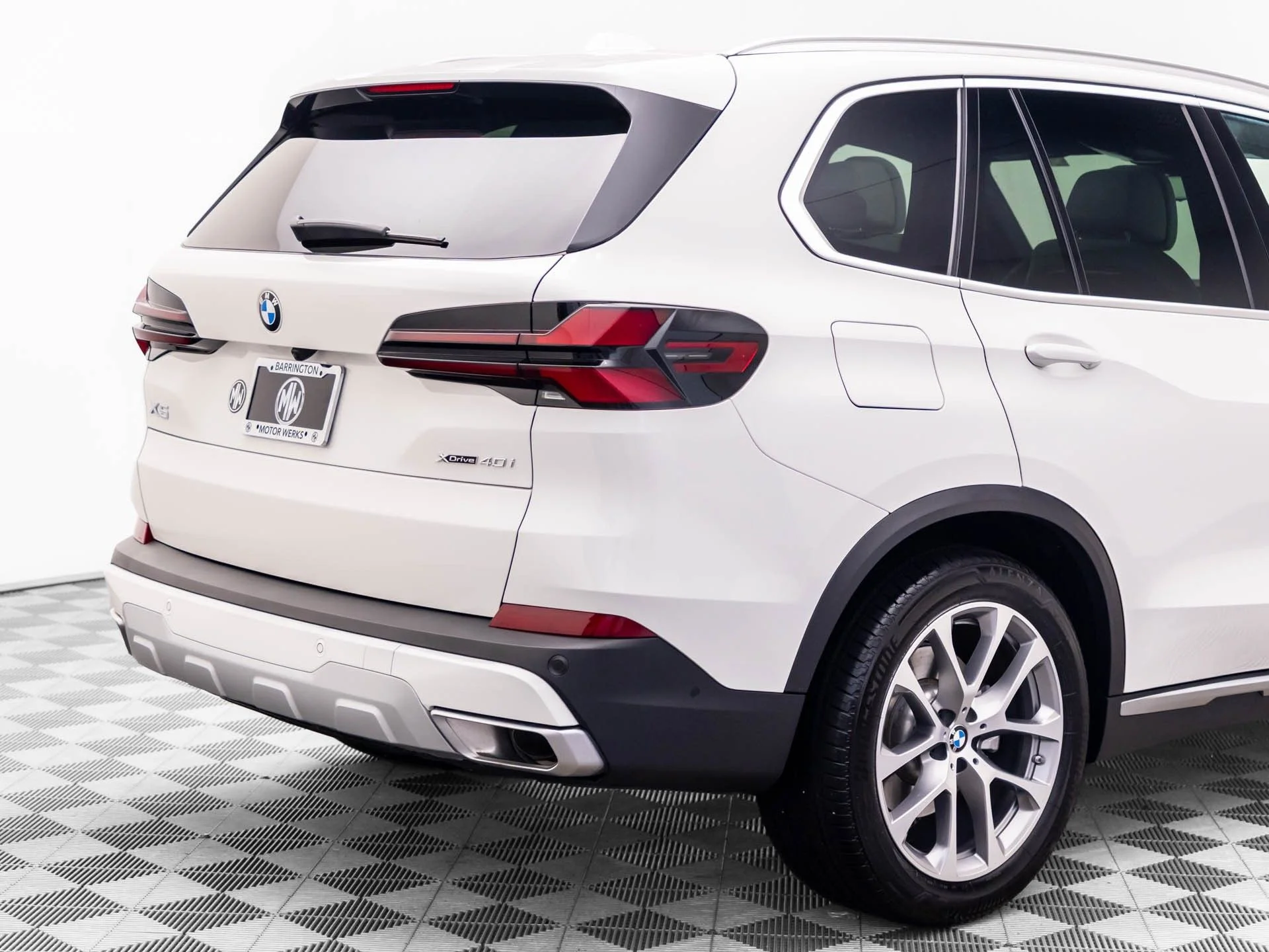 Certified Used 2026 White BMW xDrive40i image 35