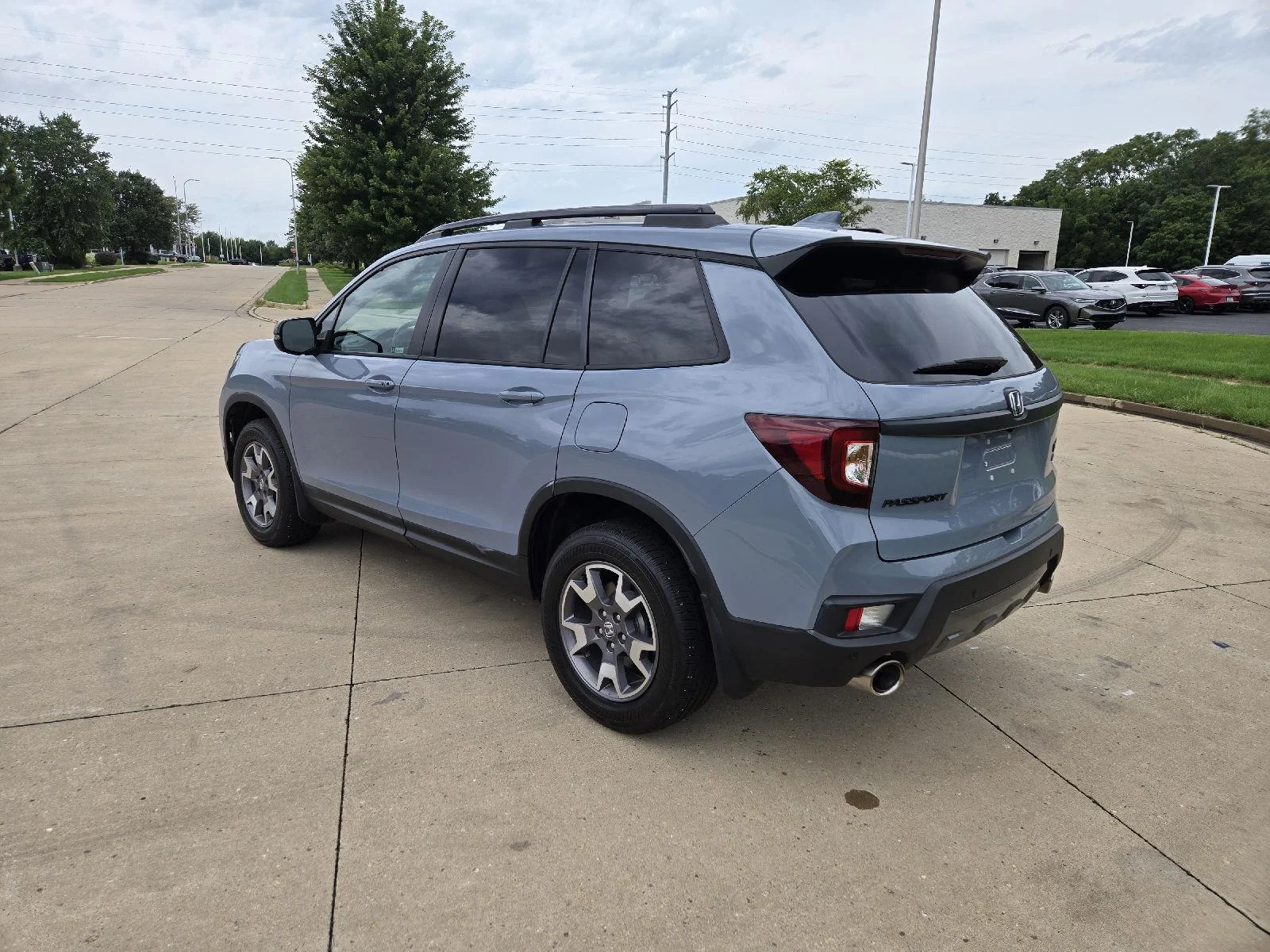 Used 2022 Sonic Gray Pearl Honda TrailSport image 6