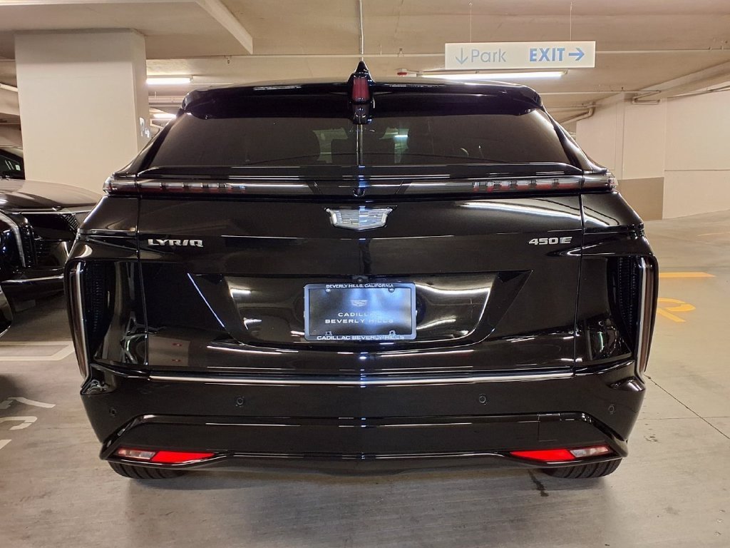 New 2026 Stellar Black Metallic Cadillac Signature Luxury image 9