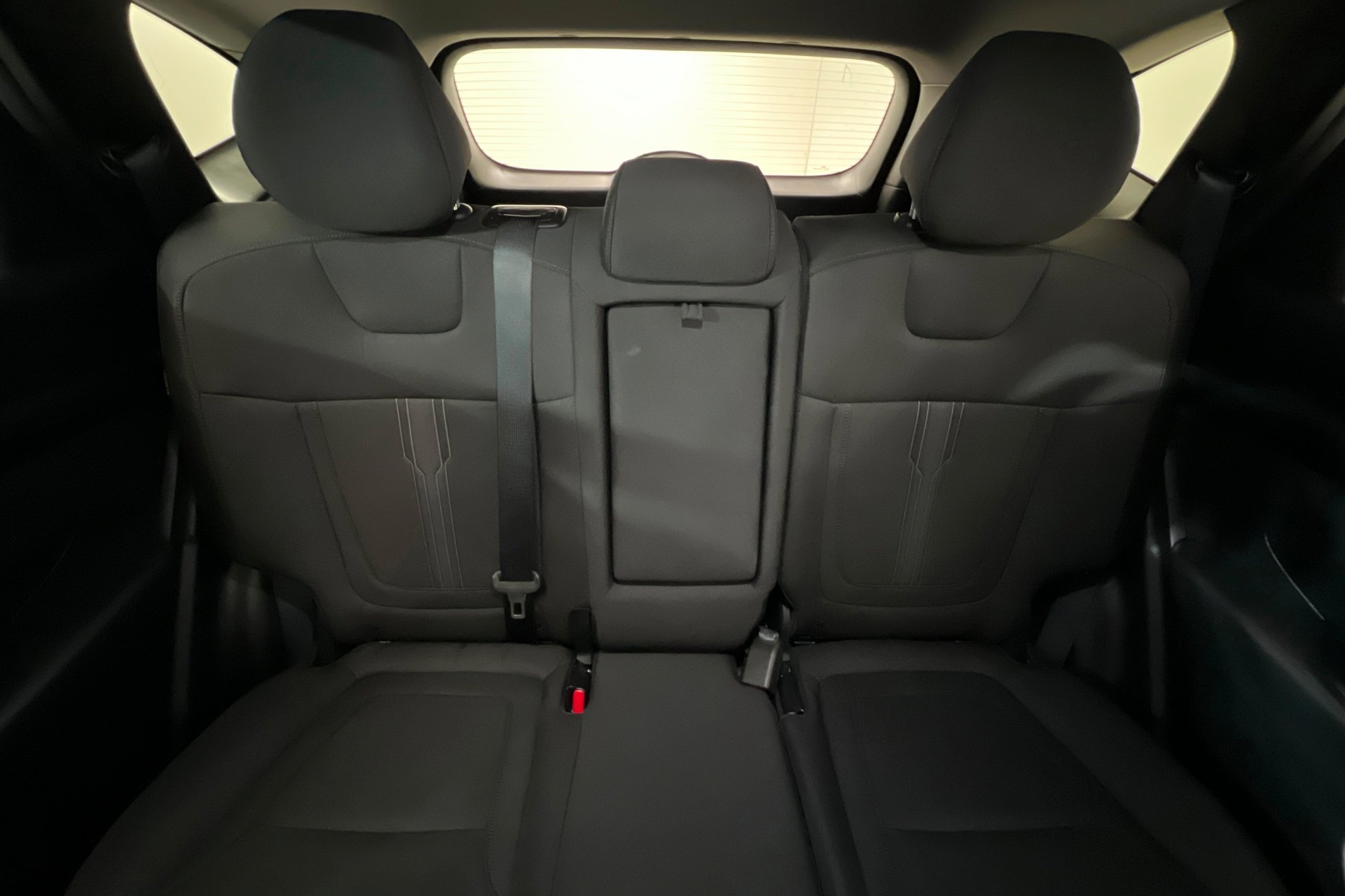 Used 2025 Rockwood Green Hyundai SEL image 26