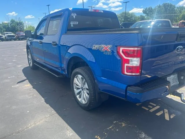Used 2018 Lightning Blue Ford XL image 3