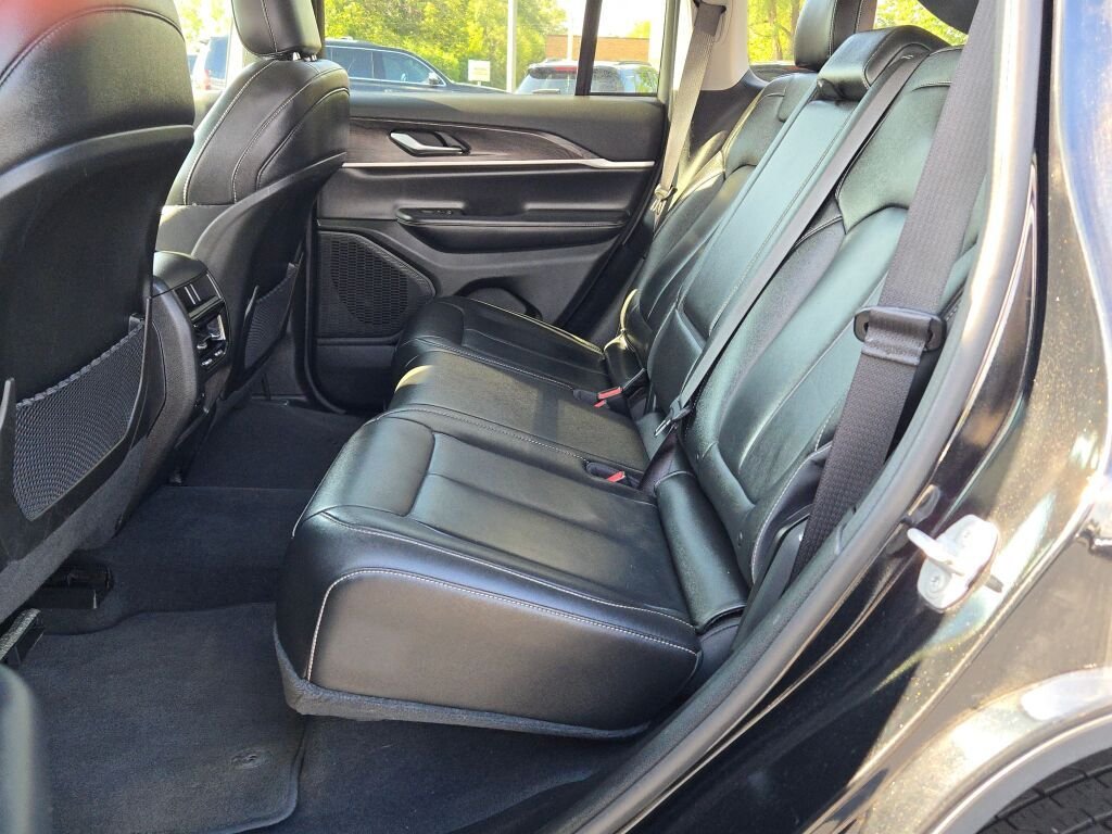 Used 2023 Black Jeep Limited image 18