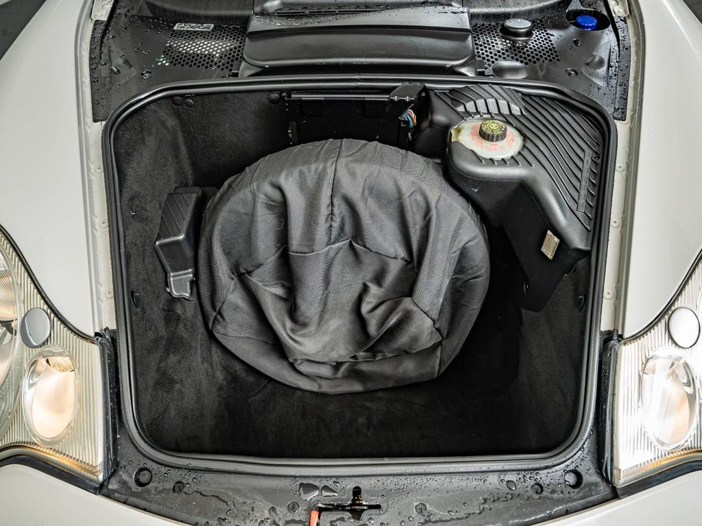 Used 2003 Carrara White Porsche Carrera image 46