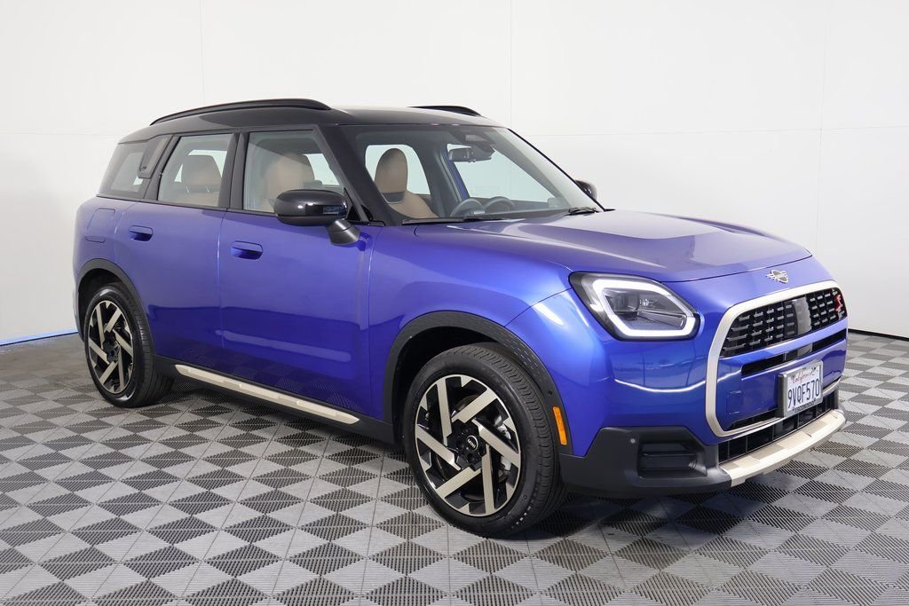 Certified Used 2025 Blue MINI  image 3