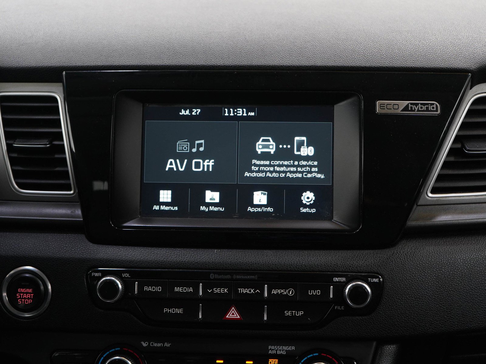 Used 2018 Snow White Pearl Kia LX image 15
