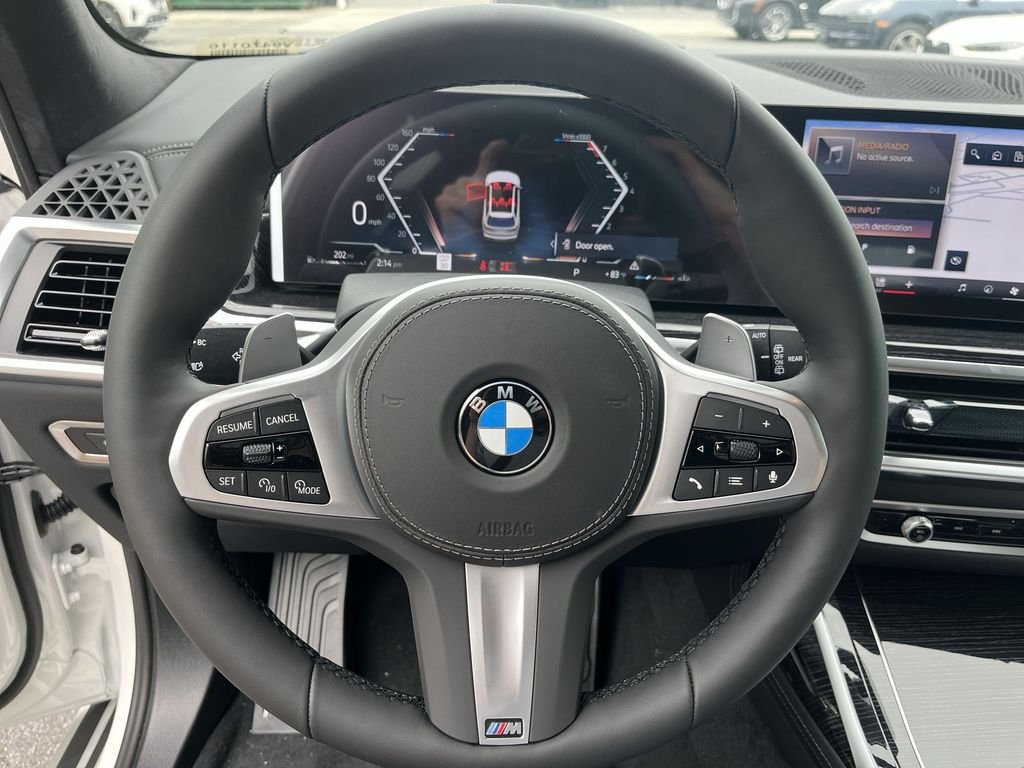 Used 2027 Alpine White BMW xDrive40i image 14