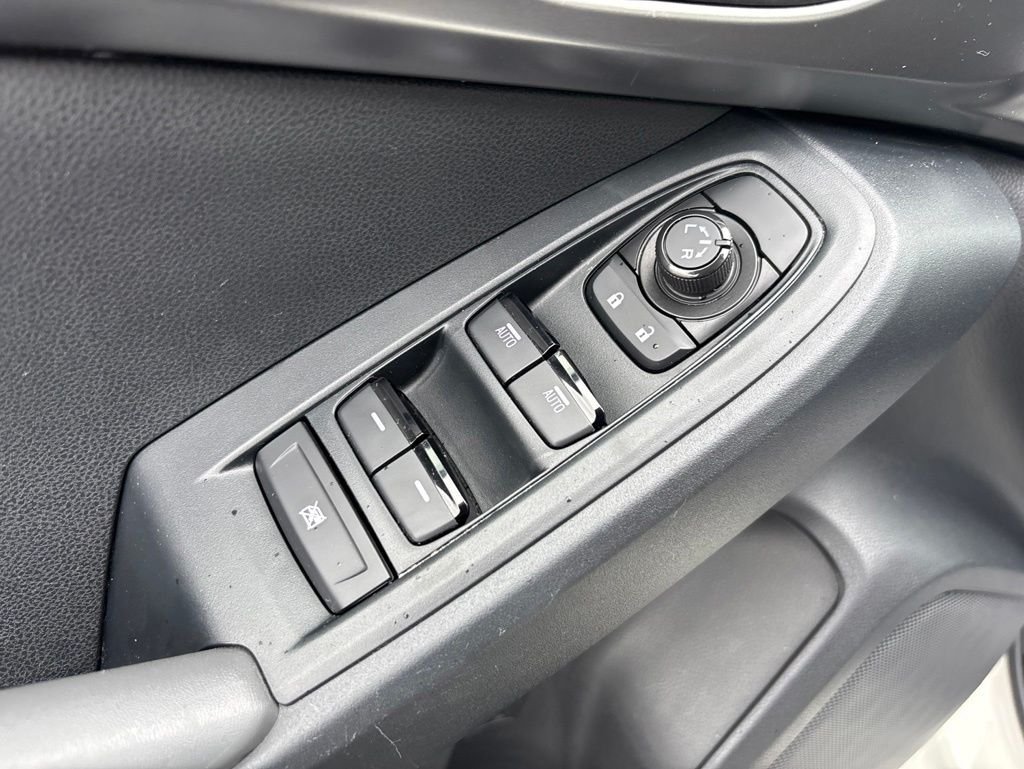 Used 2024 White Subaru Base image 13