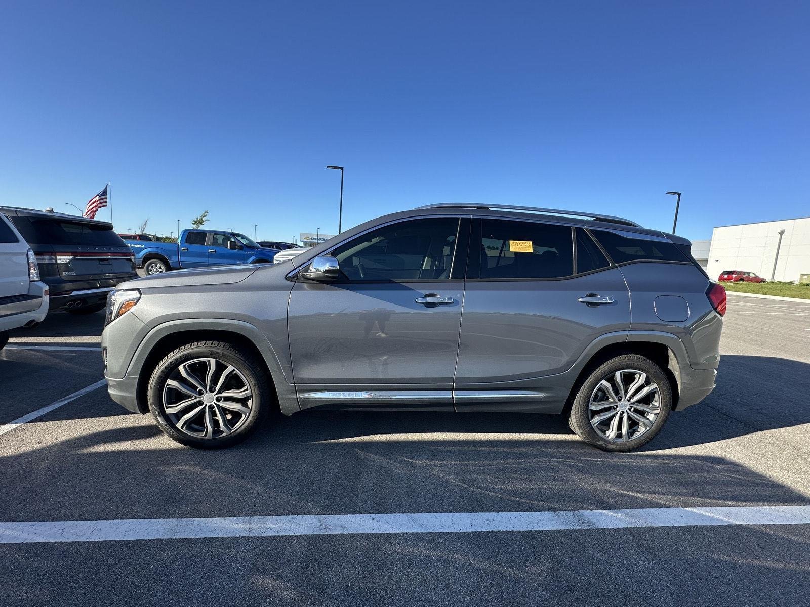 Used 2019 Graphite Gray Metallic GMC Denali image 2