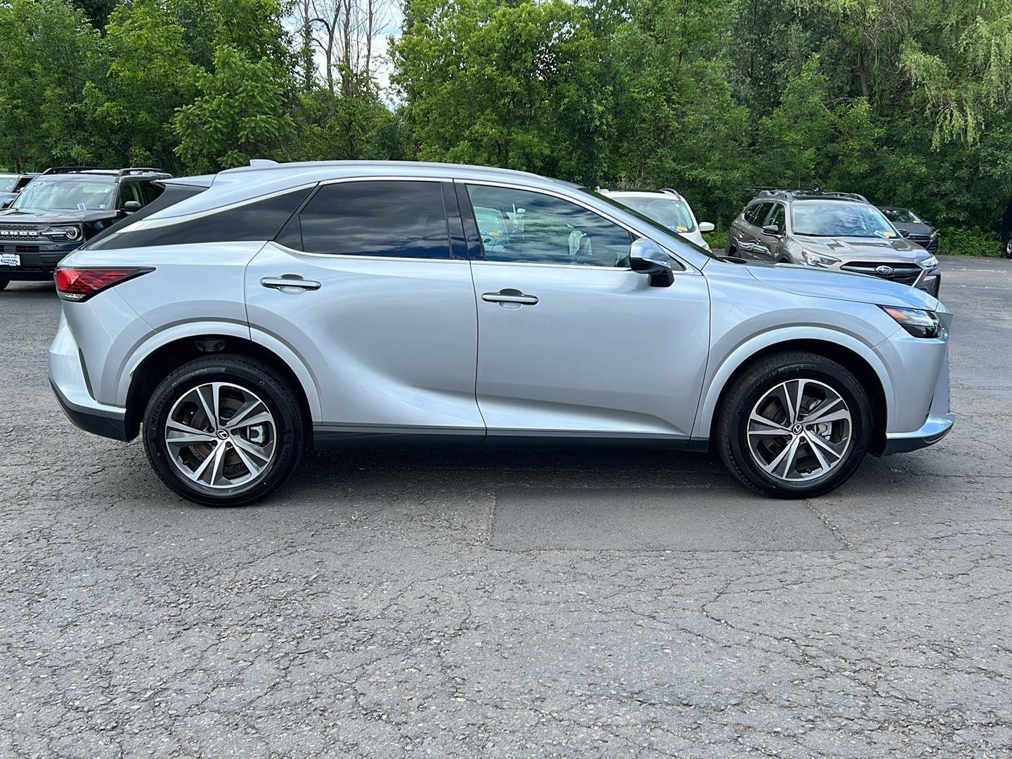 Used 2024 Iridium Lexus RX 350 Premium image 11