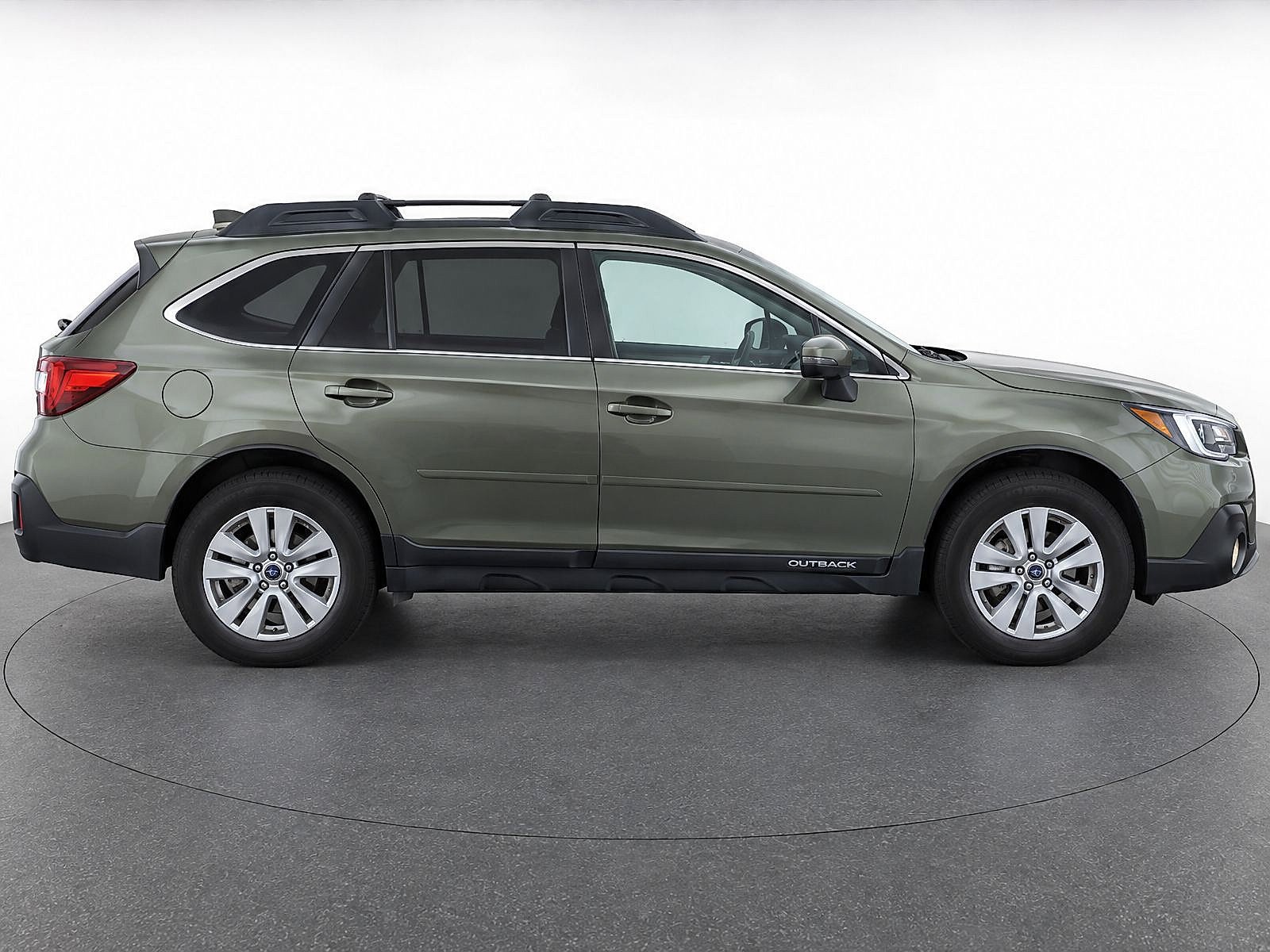 Used 2019 Wilderness Green Metallic Subaru Premium image 8